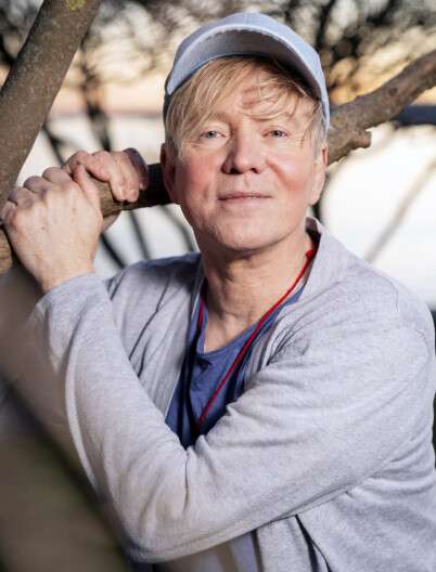 ALENE: - Jeg har ingen kjæreste, jeg våger ikke å binde meg nå, sier Paal-André. Foto: Espen Solli / Se og Hør ALENE: - Jeg har ingen kjæreste, jeg våger ikke å binde meg nå, sier Paal-André. Foto: Espen Solli / Se og Hør